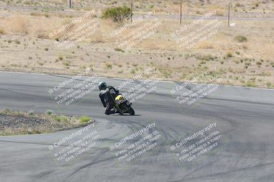 media/Apr-20-2025-AHRMA (Sun) [[393a79c373]]/Race/Group 11 early race/Turn 4b/